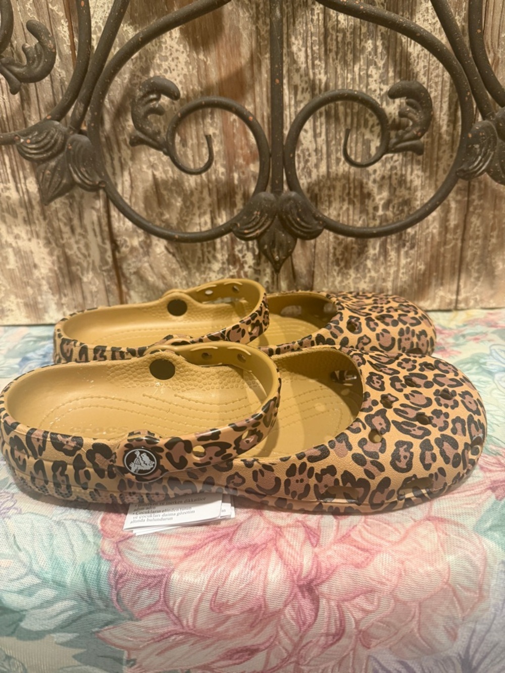 CROCS  Leopard Print Ballet Flat Women's 7 new retail $87